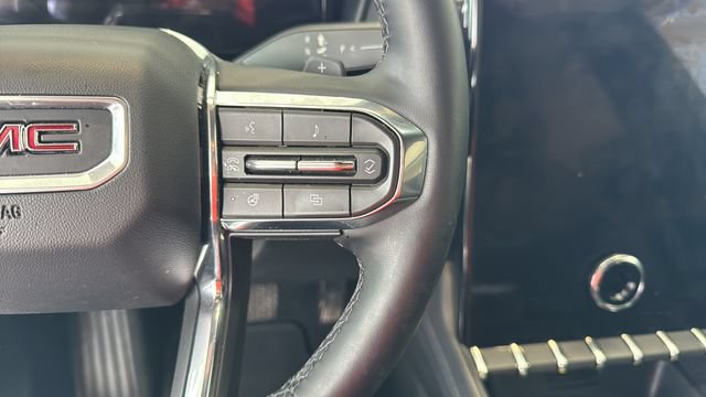 Used 2026 GMC Terrain Elevation w/ Elevation Premium Package AWD/4WD image 14