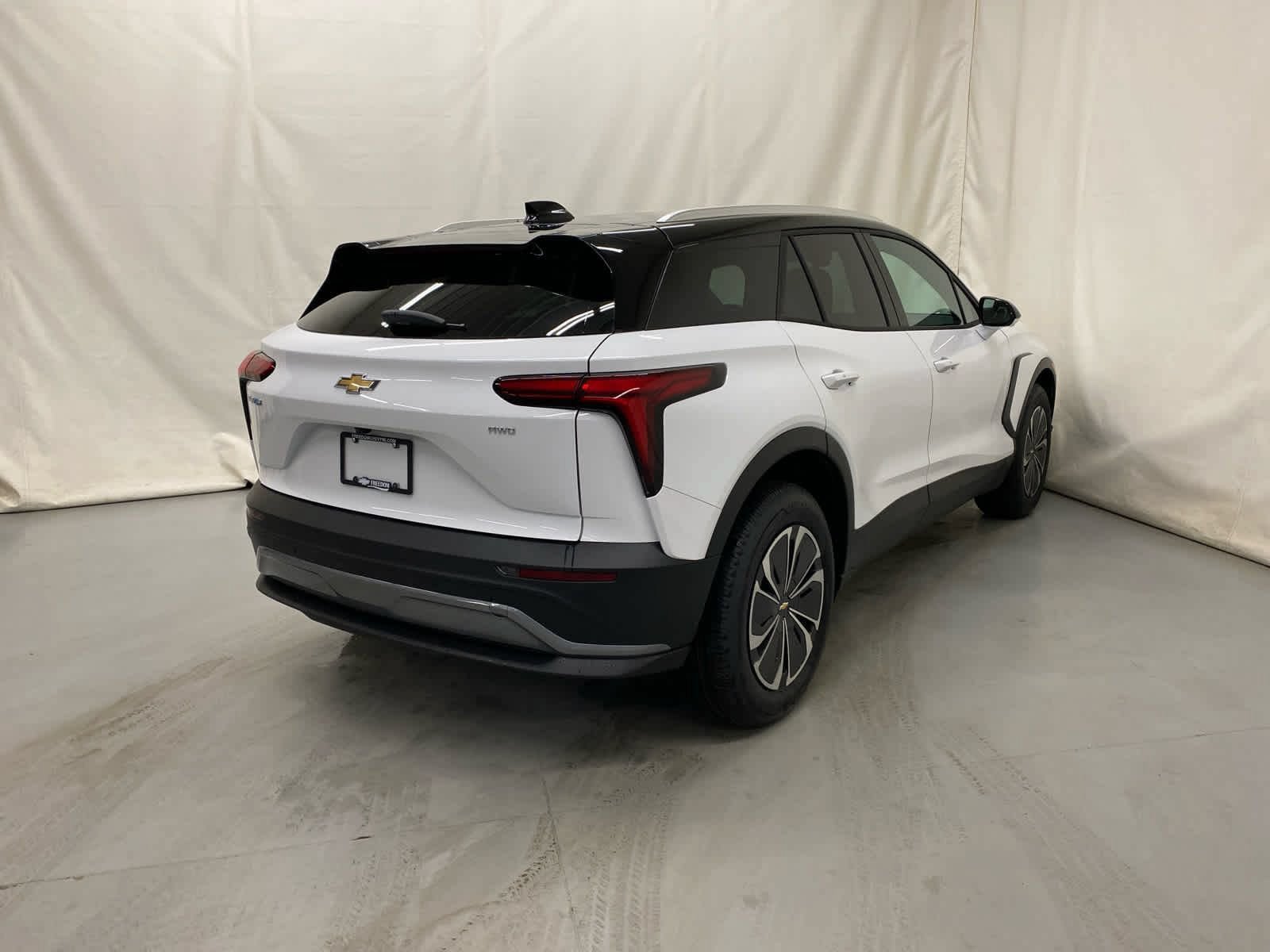 New 2025 Chevrolet Blazer EV LT AWD/4WD image 6