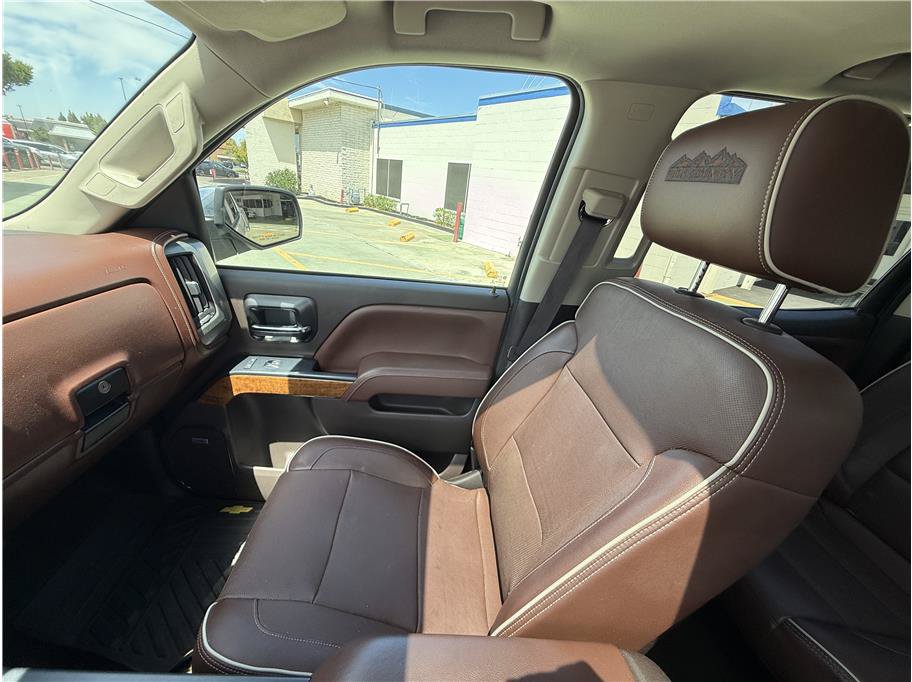 Used 2014 Chevrolet Silverado 1500 High Country w/ High Country Premium Package AWD/4WD image 23