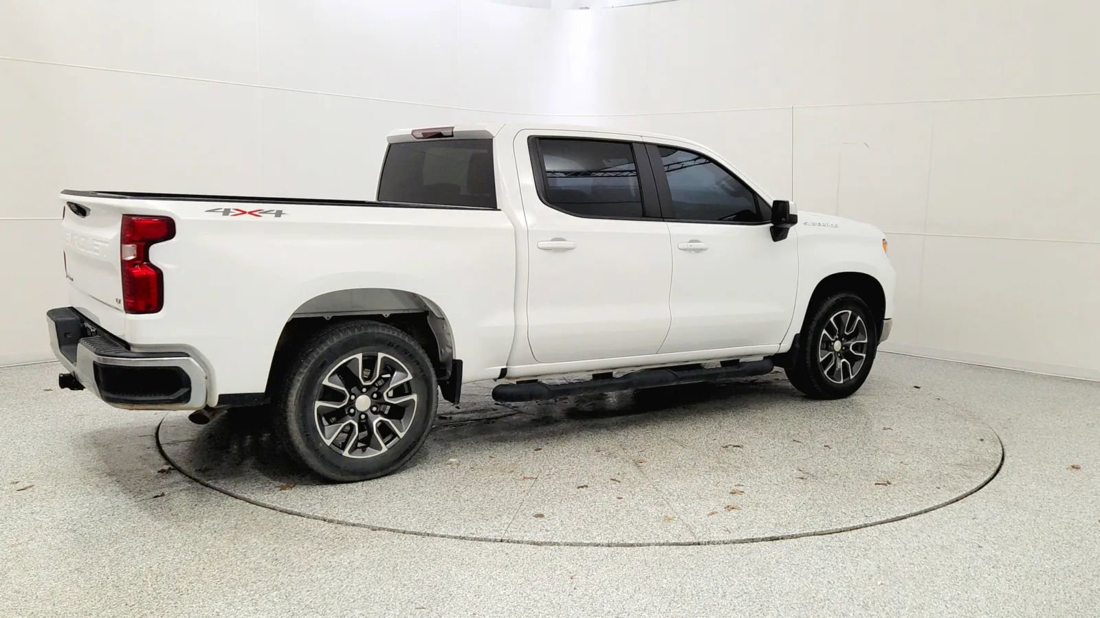 Used 2022 Chevrolet Silverado 1500 LT image 7