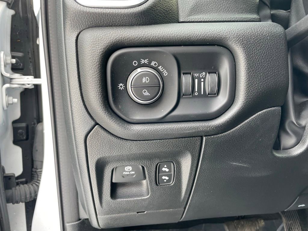Used 2023 RAM 1500 Laramie AWD/4WD image 10