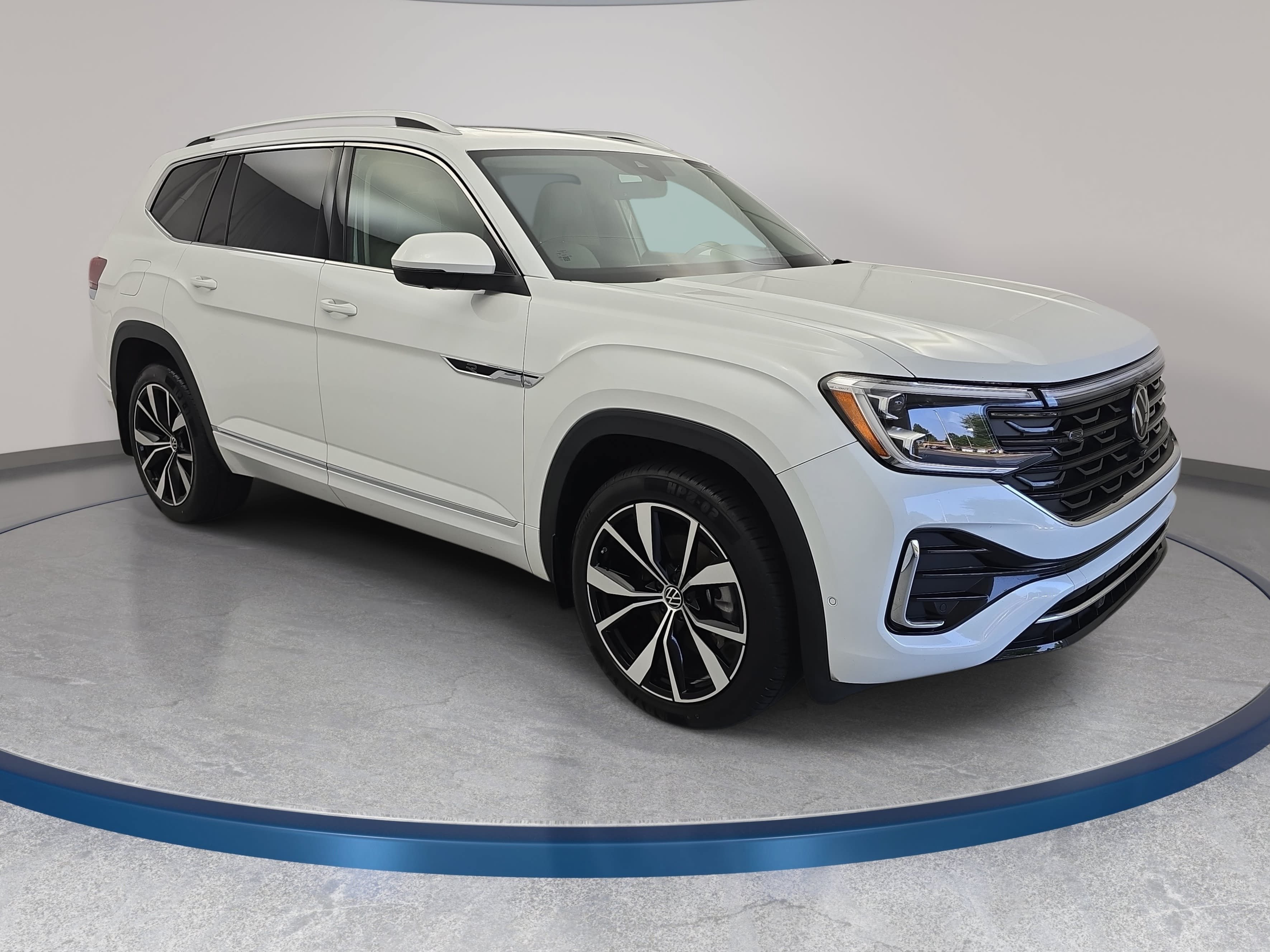 Certified 2024 Volkswagen Atlas SEL Premium R-Line AWD/4WD image 3