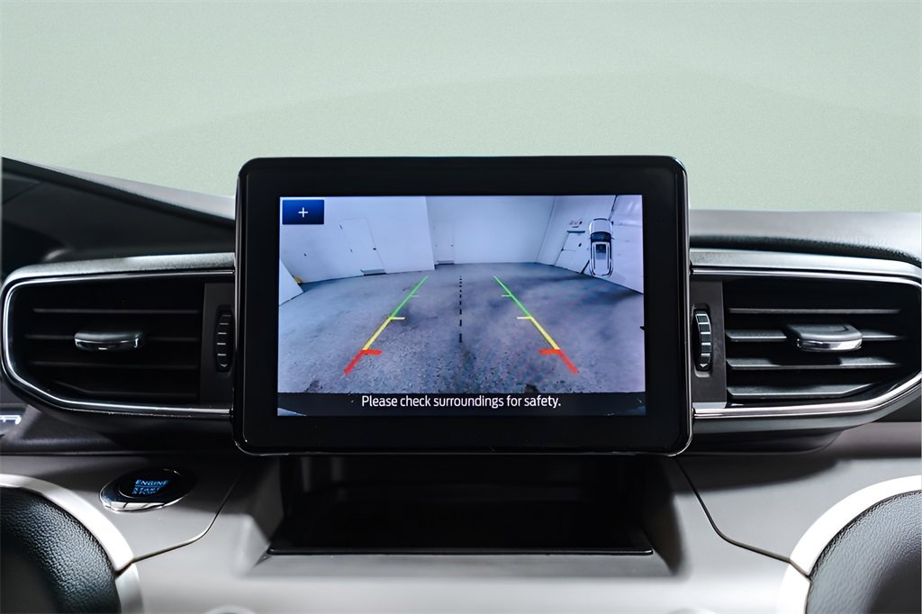 Used 2023 Ford Explorer XLT w/ Equipment Group 202A image 16