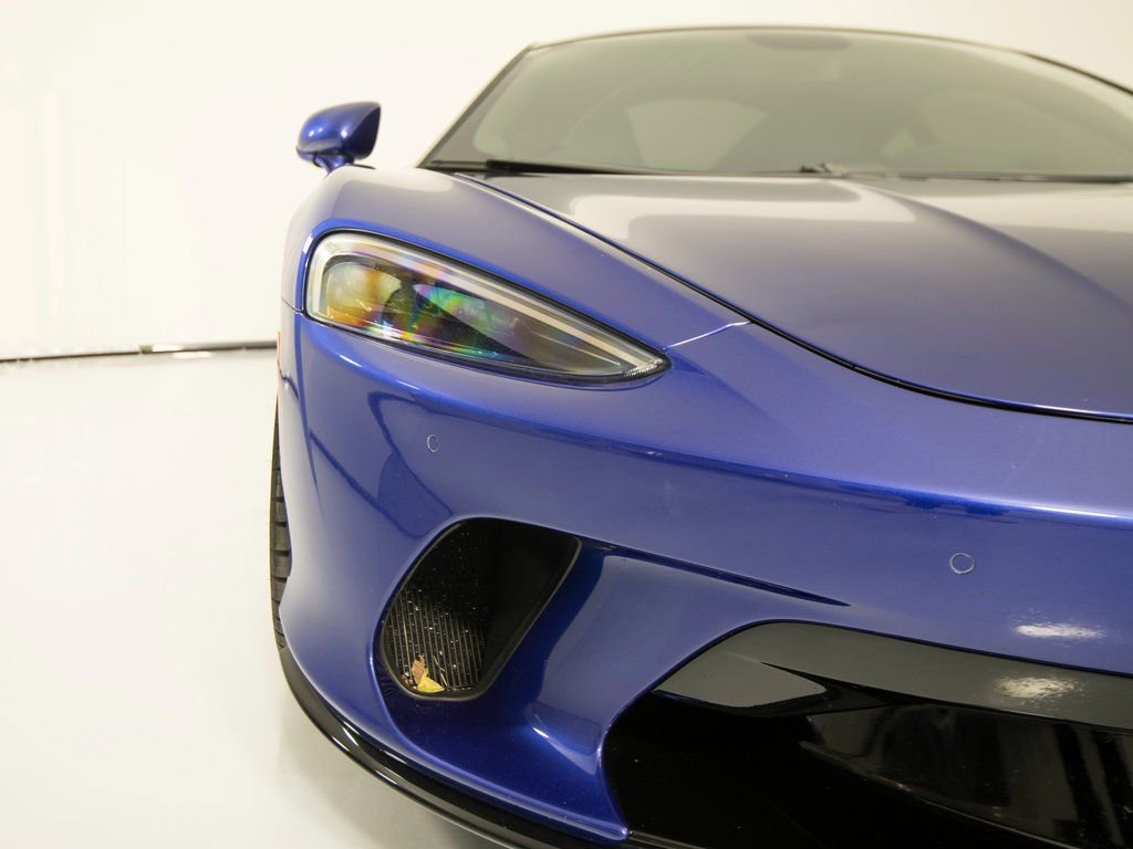Used 2020 McLaren GT image 31
