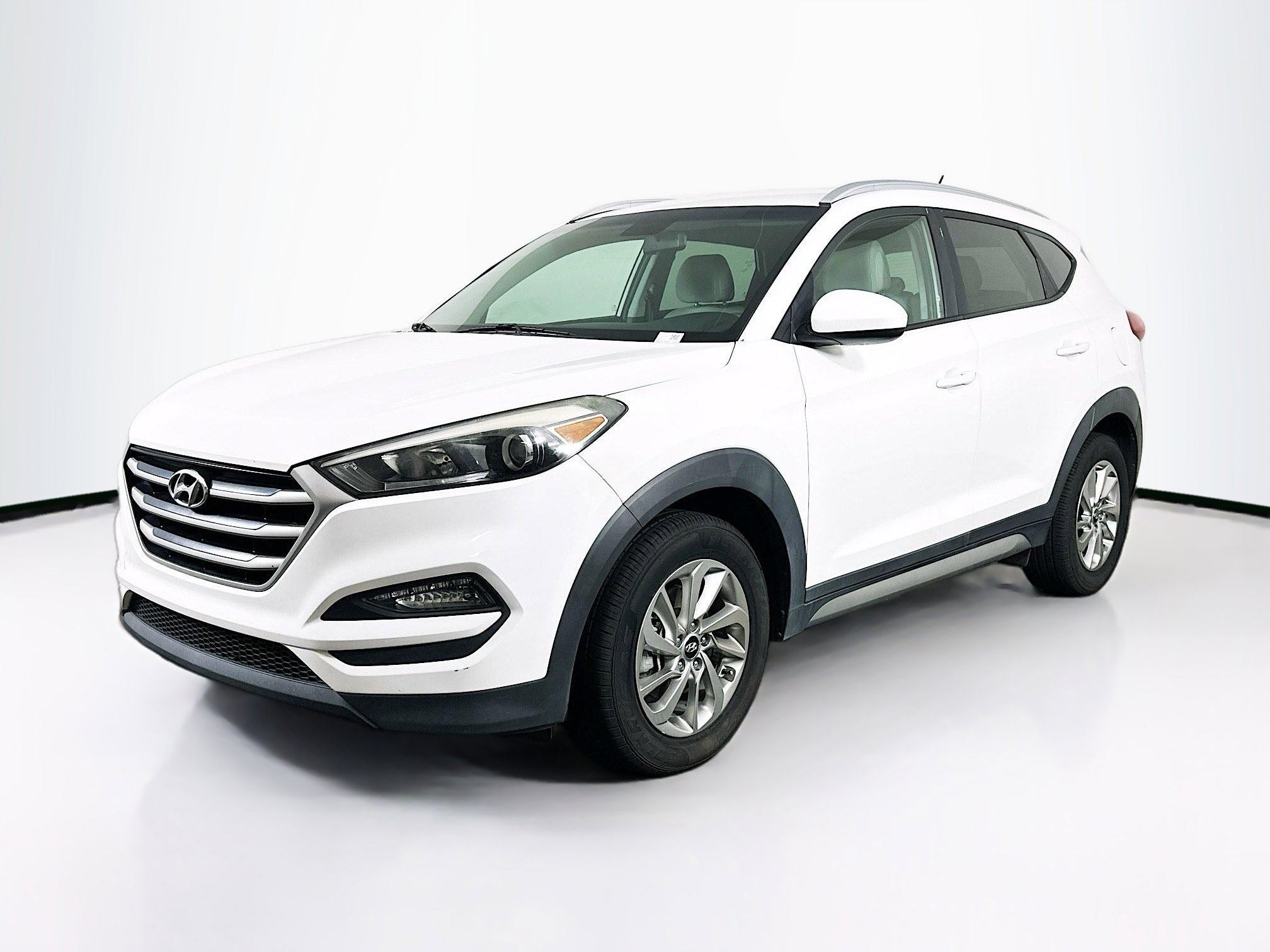 Used 2017 Hyundai Tucson SE FWD image 3