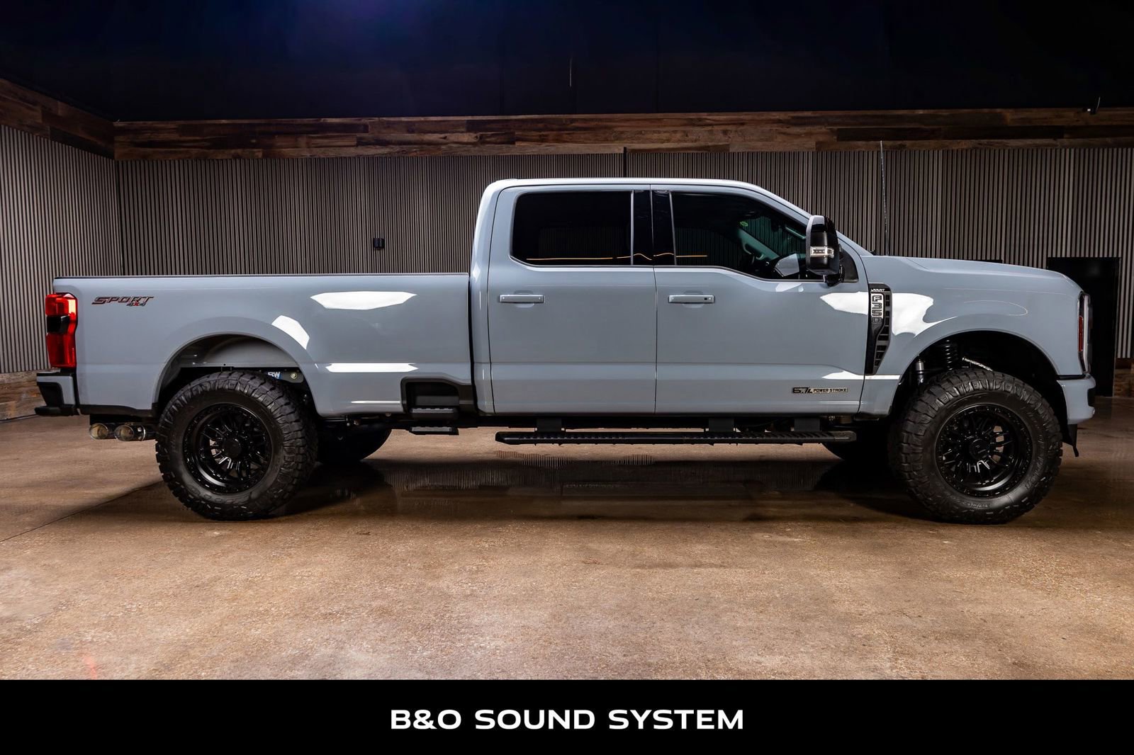 Used 2024 Ford F350 Lariat w/ Lariat Ultimate Package image 11