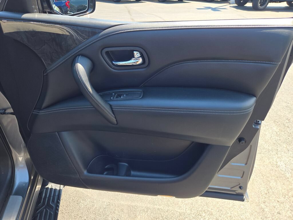 Used 2020 INFINITI QX80 Luxe w/ Proassist Package AWD/4WD image 11