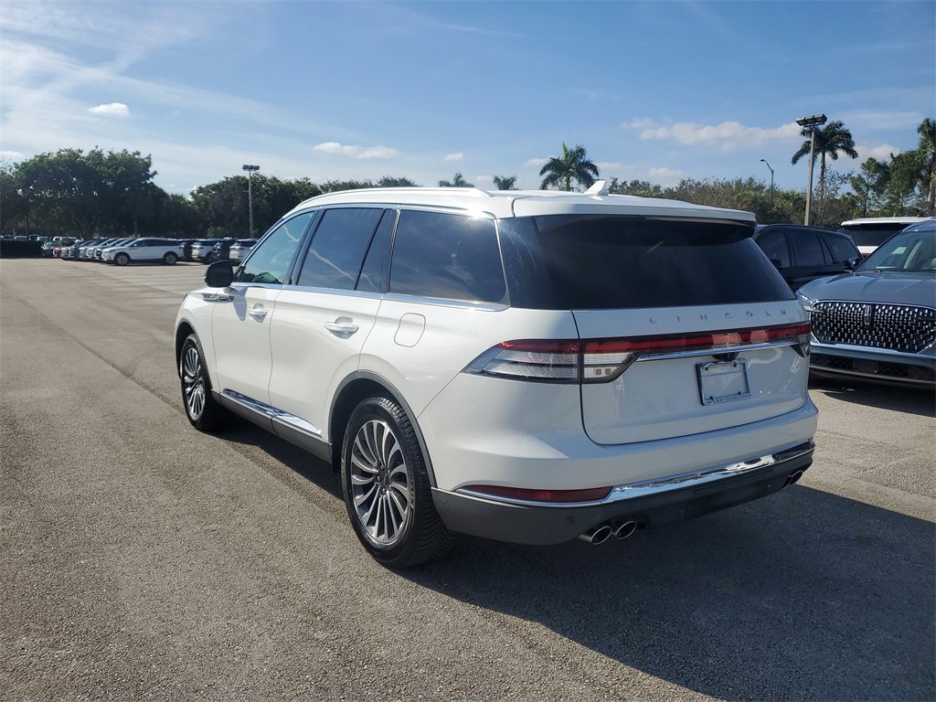 Used 2020 Lincoln Aviator Reserve w/ Elements Package Plus image 3