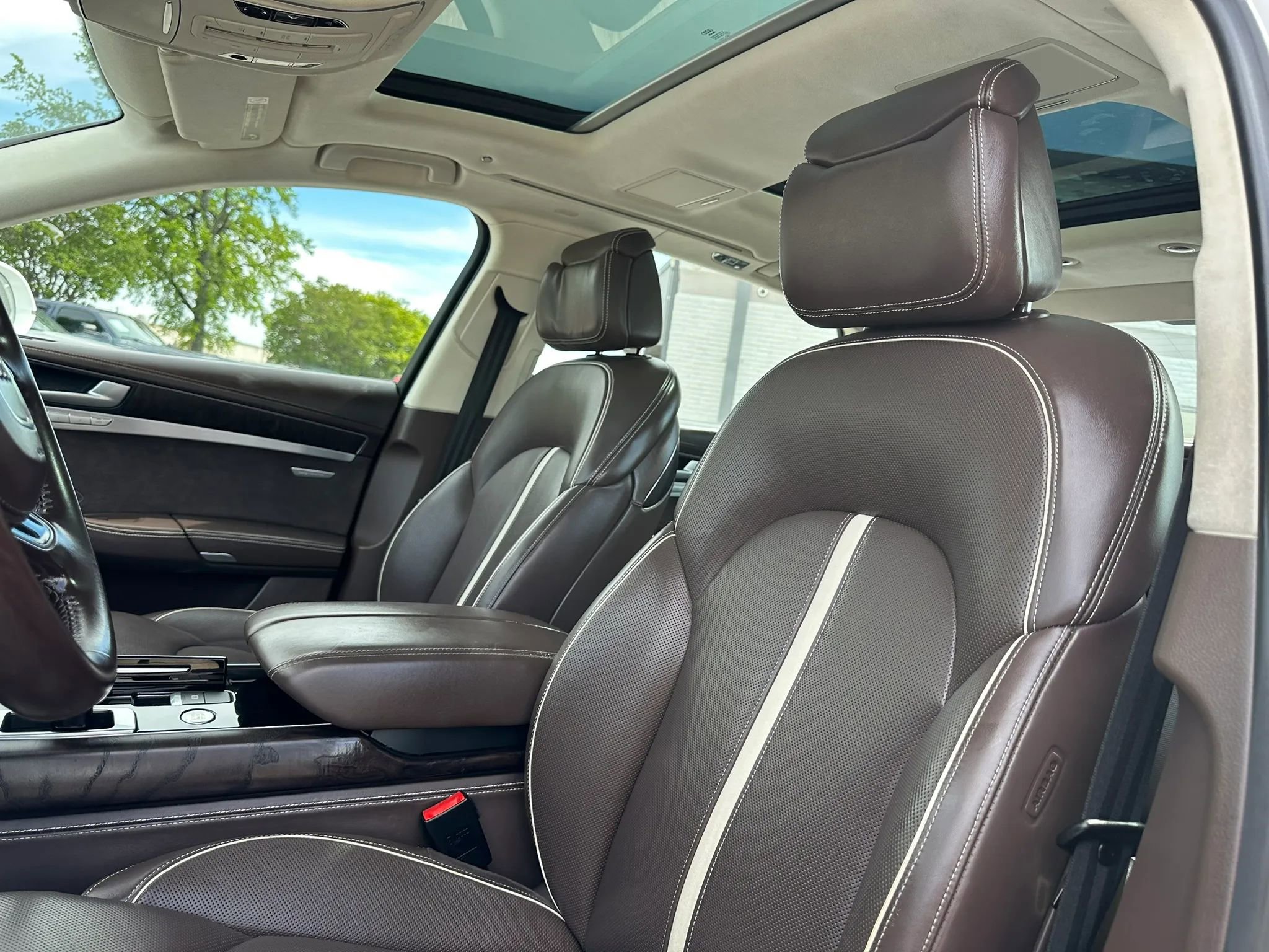 Used 2016 Audi A8 L 4.0T image 16