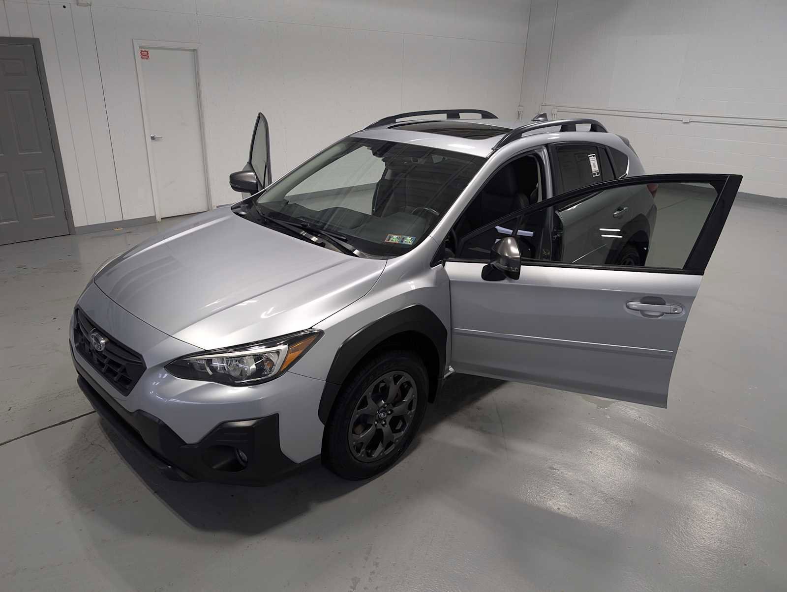 Used 2021 Subaru Crosstrek 2.5i Sport w/ Moonroof Package image 16