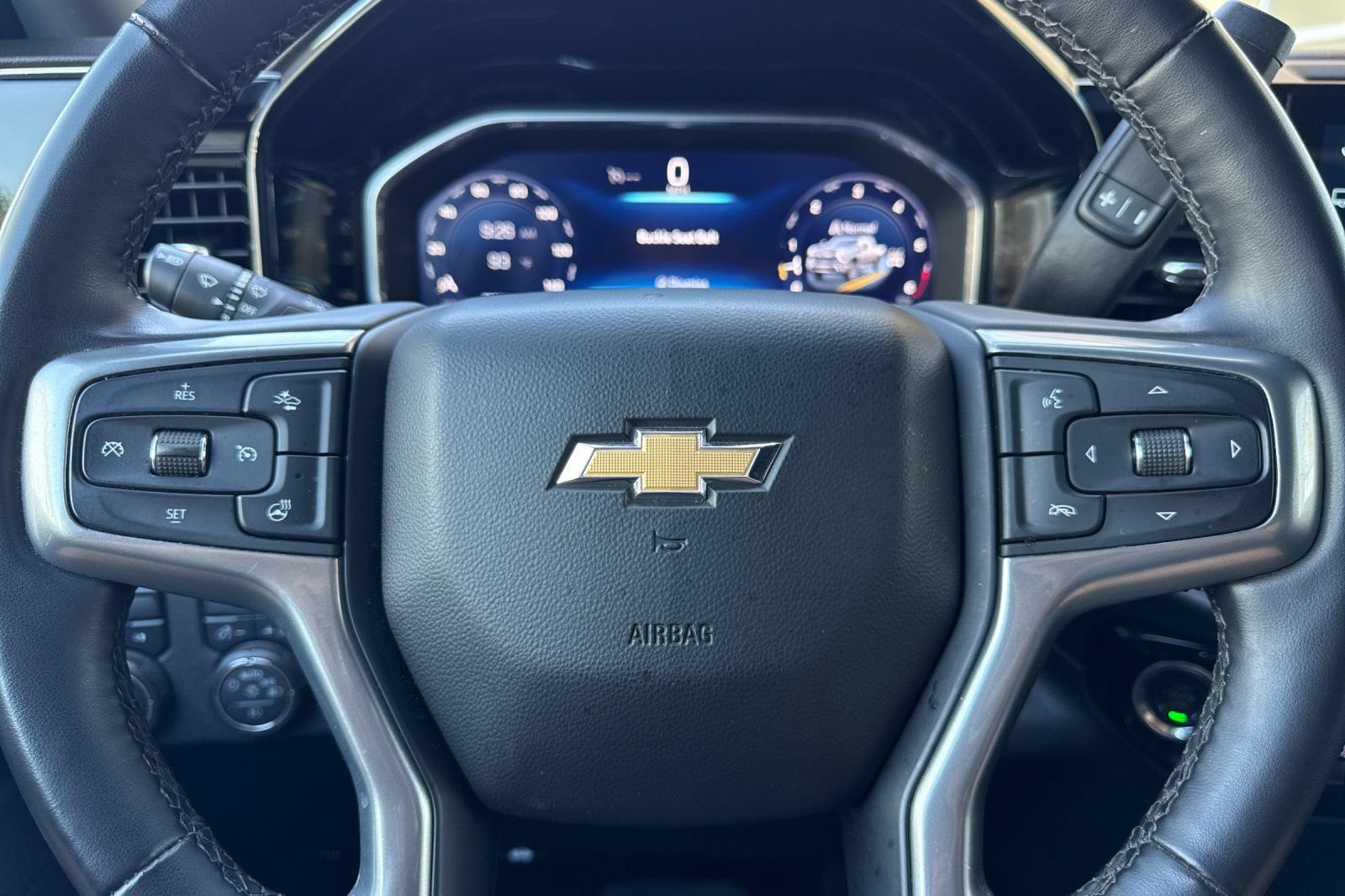 Certified 2025 Chevrolet Silverado 2500 LT w/ Convenience Package AWD/4WD image 23
