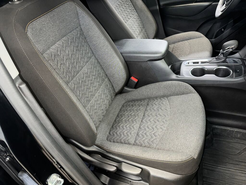 Certified 2024 Chevrolet Equinox LT w/ LPO, Floor Liner Package image 31