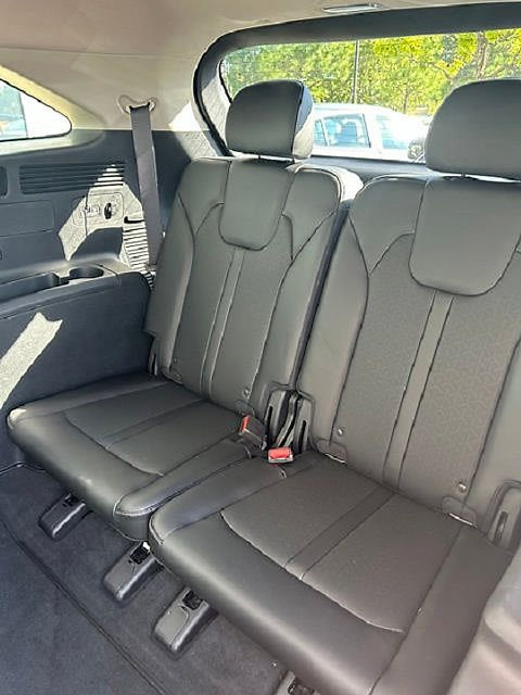 Certified 2023 Kia Sorento EX w/ Panoramic Sunroof Package FWD image 19