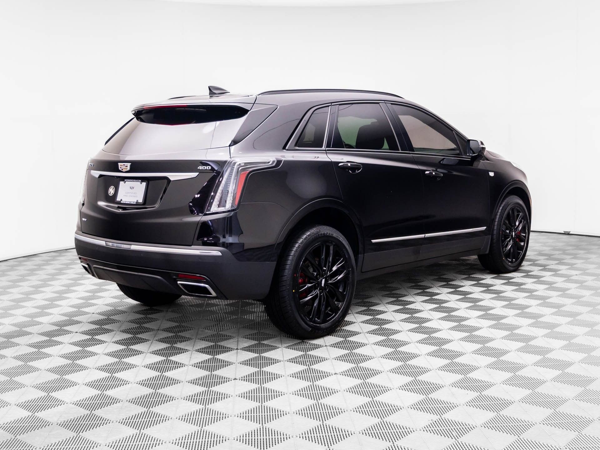 Used 2022 Cadillac XT5 Sportv w/ LPO, Floor Liner Package AWD/4WD image 6