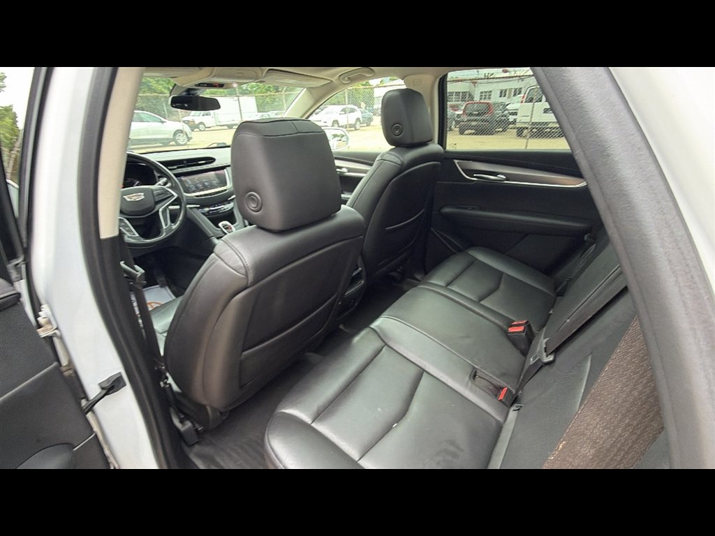 Used 2019 Cadillac XT5 Premium Luxury AWD/4WD image 24