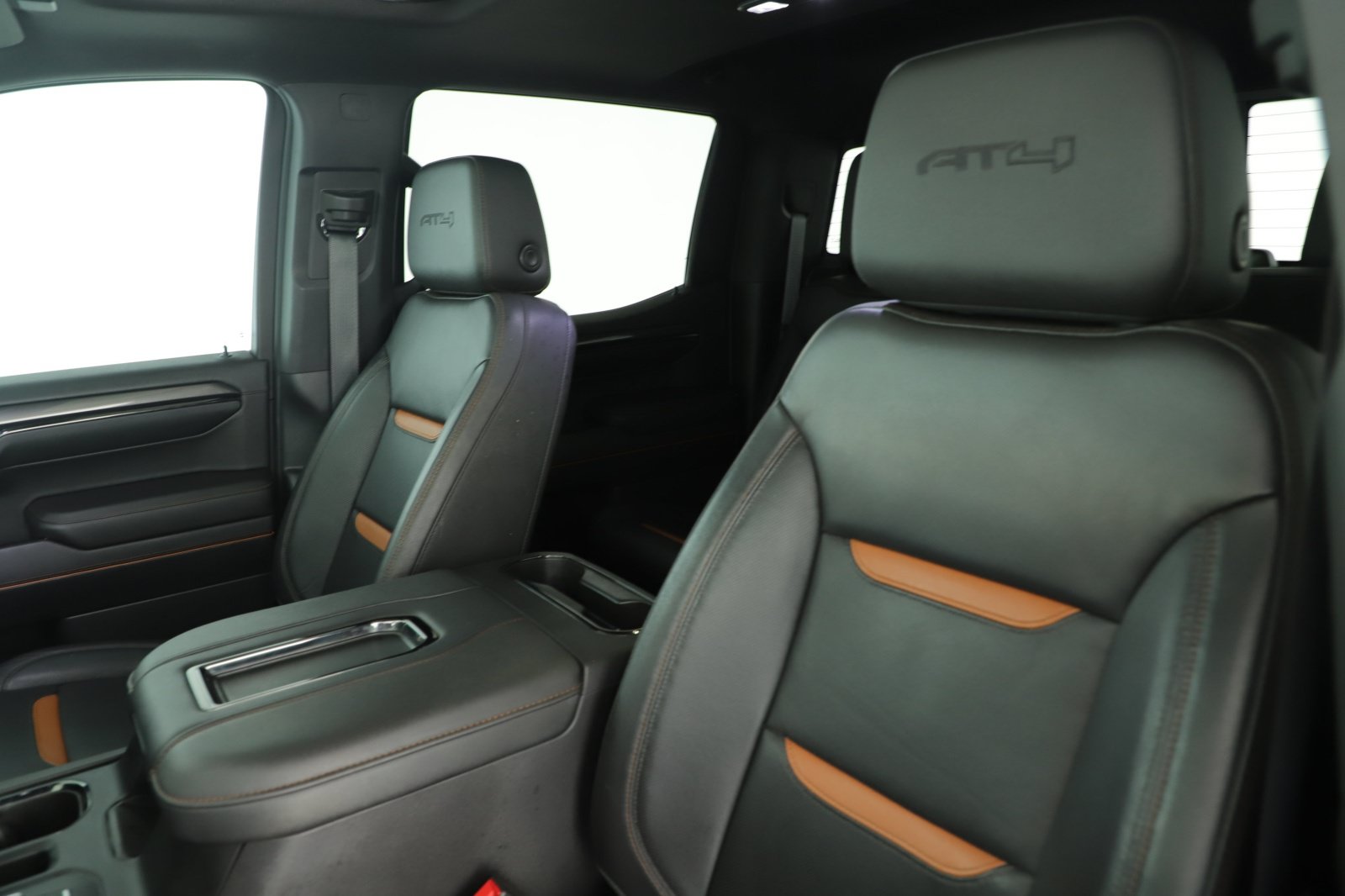 Used 2022 GMC Sierra 1500 AT4 w/ AT4 Premium Package AWD/4WD image 13