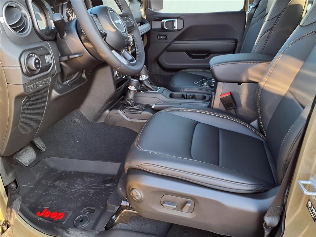 New 2025 Jeep Gladiator Sport image 10