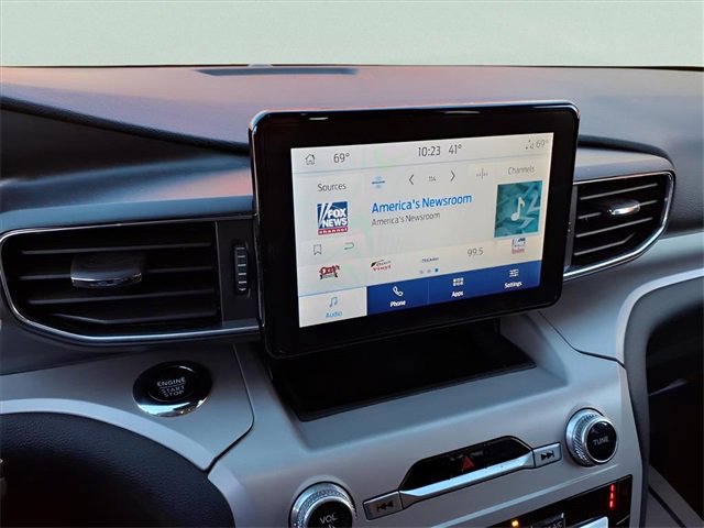 Used 2023 Ford Explorer XLT w/ Equipment Group 202A image 16