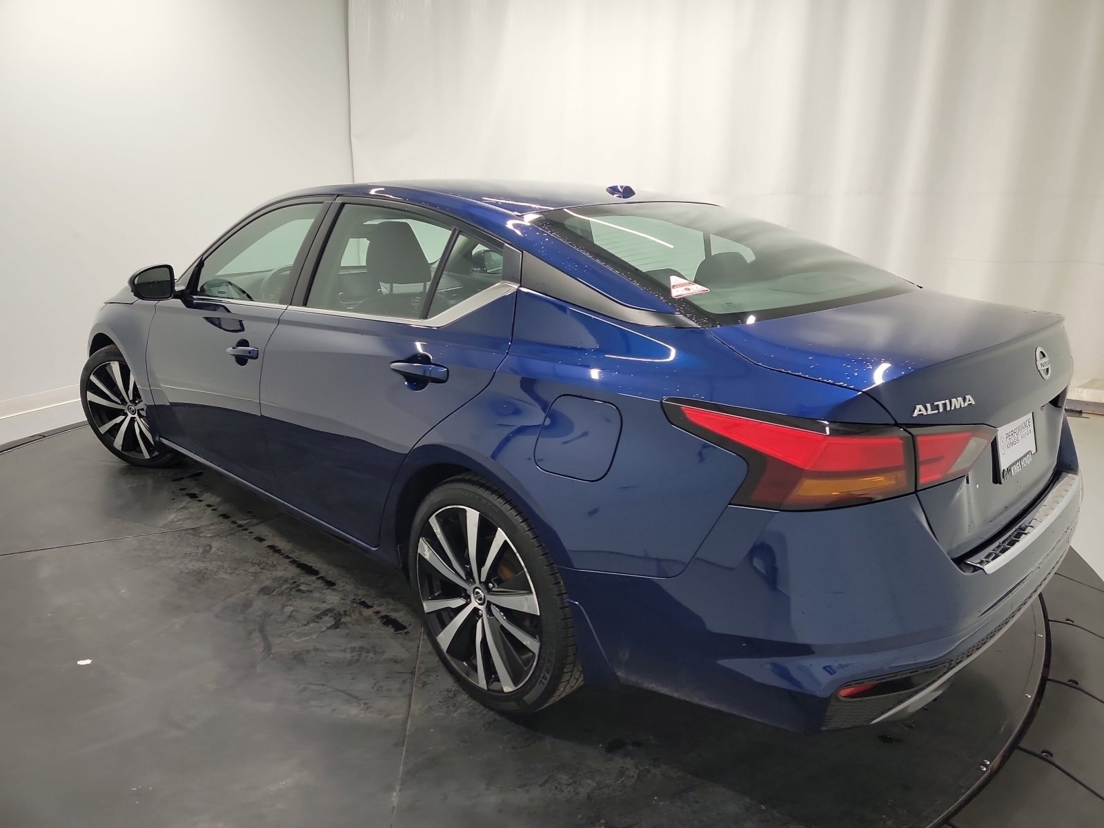 Used 2020 Nissan Altima 2.5 SR w/ Premium Package image 6