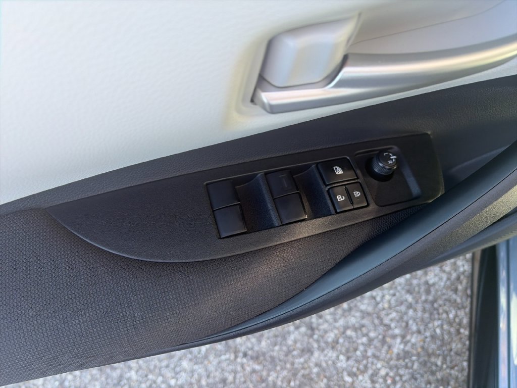 New 2027 Toyota Corolla SE FWD image 12
