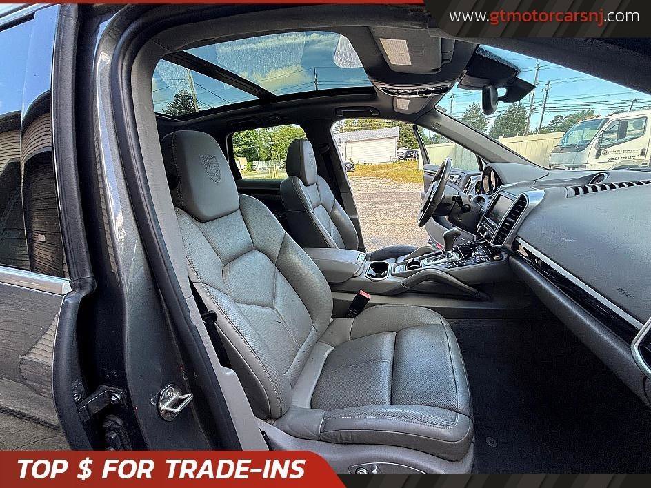 Used 2014 Porsche Cayenne Diesel Platinum Edition AWD/4WD image 14