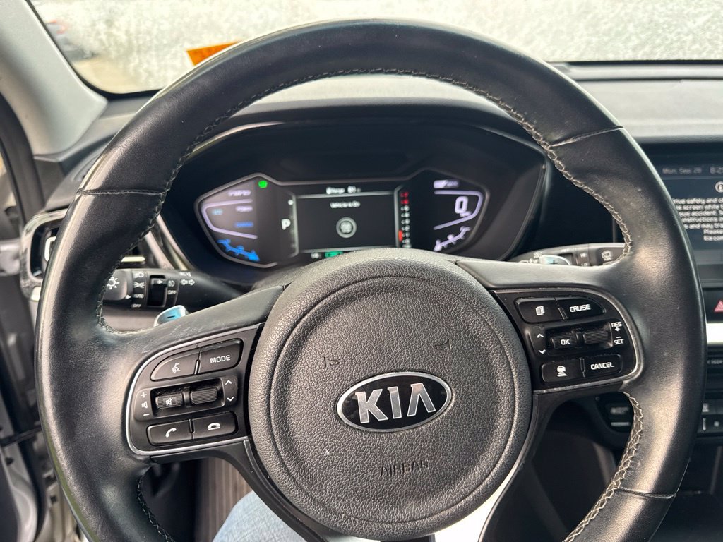 Used 2021 Kia Niro Touring FWD image 6