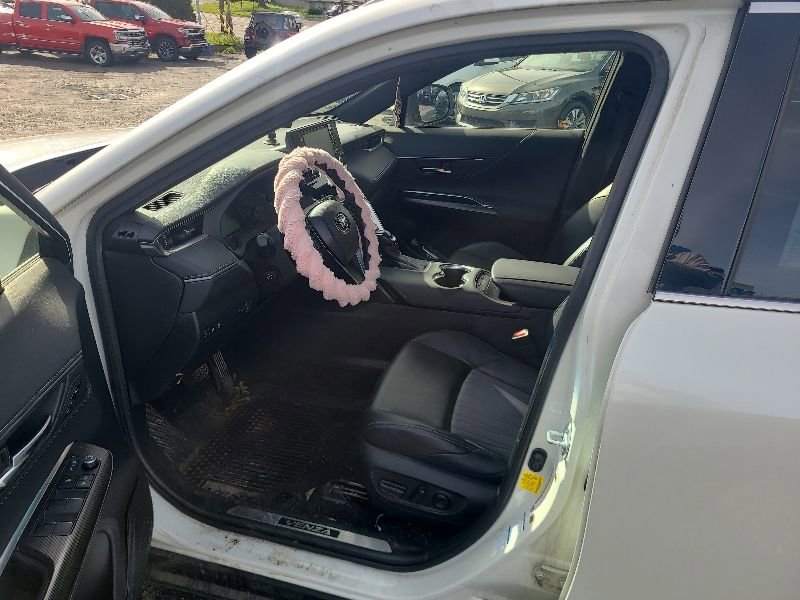 Used 2021 Toyota Venza XLE AWD/4WD image 11