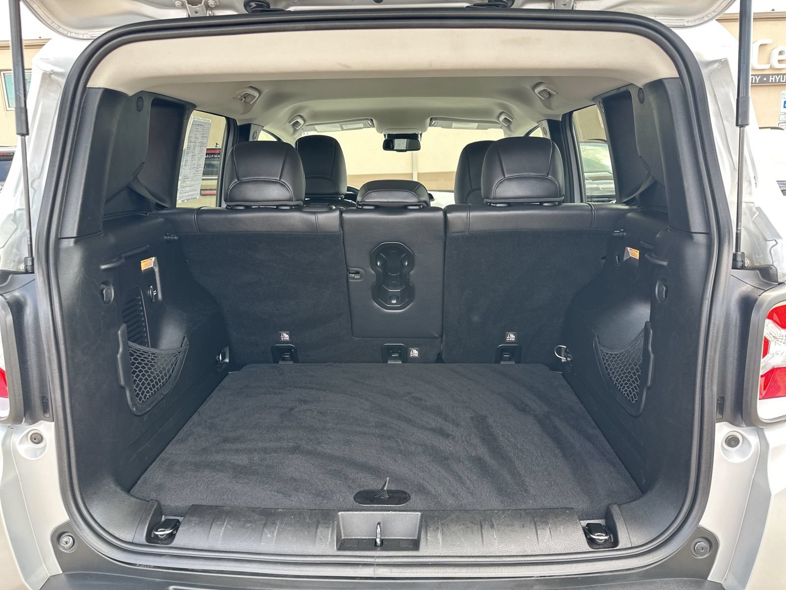 Used 2016 Jeep Renegade Limited AWD/4WD image 25