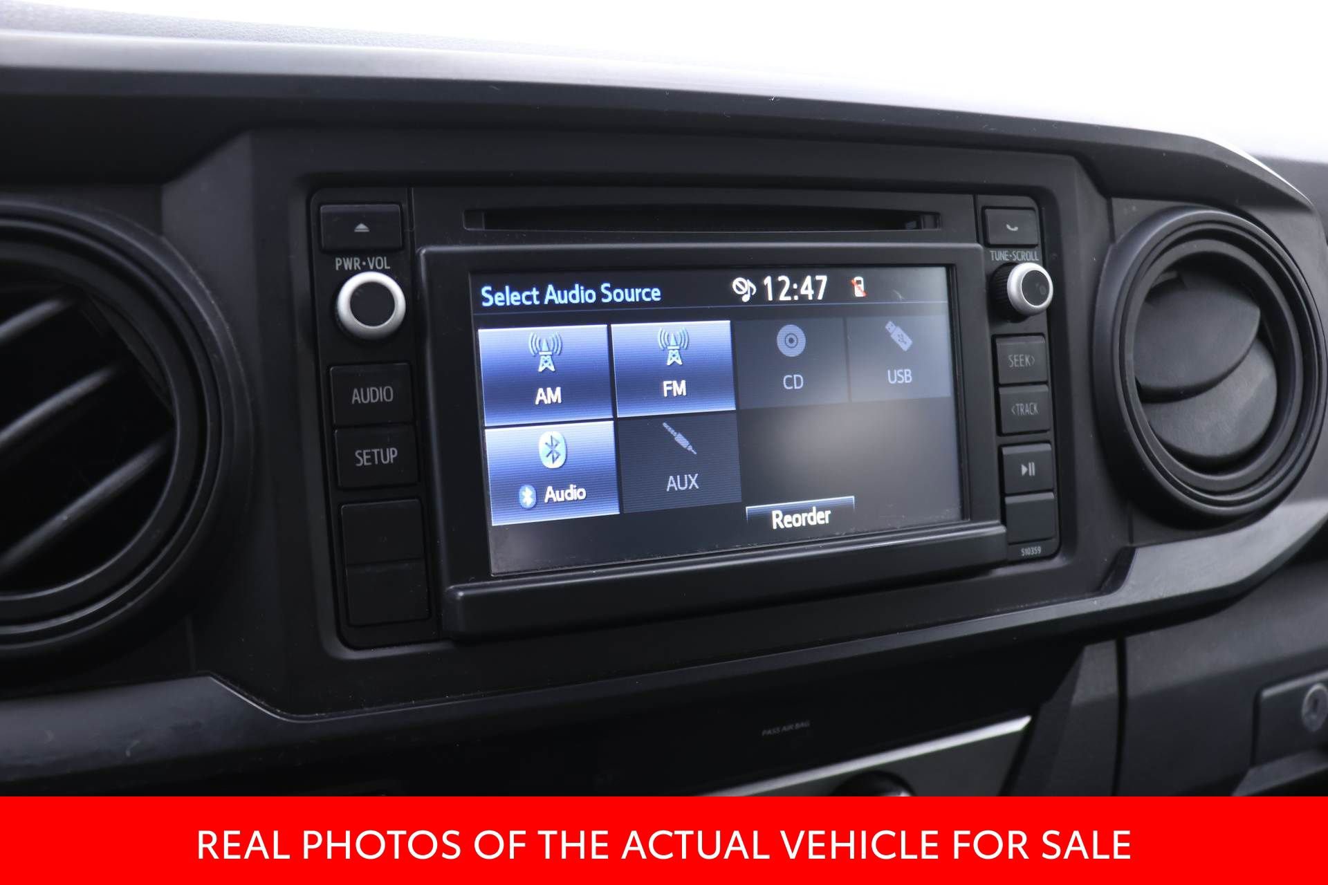 Certified 2019 Toyota Tacoma SR image 8
