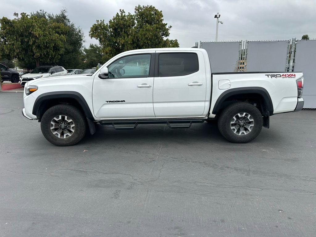 Used 2023 Toyota Tacoma TRD Off-Road w/ Black Out Package (TMS) AWD/4WD image 2