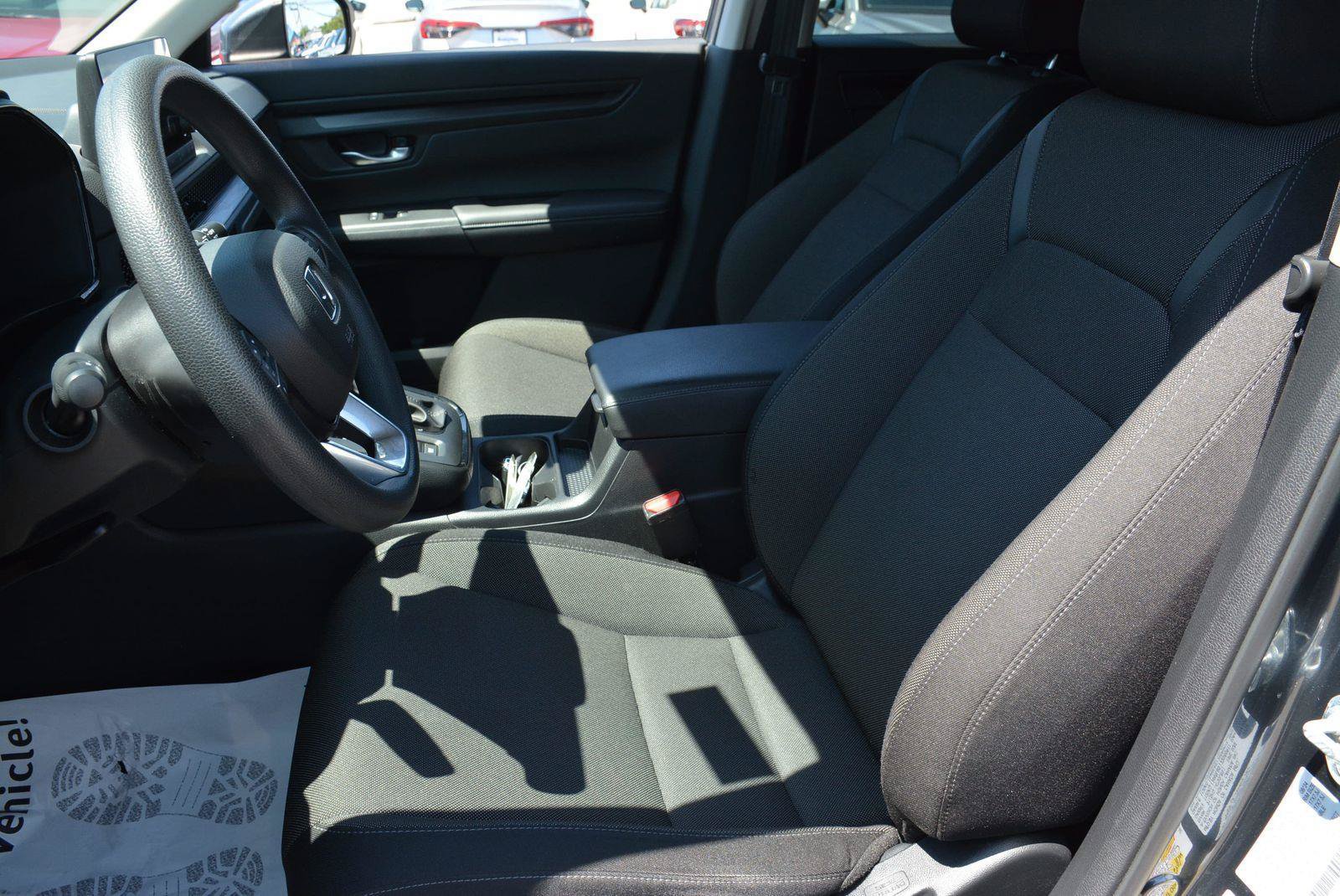 Used 2025 Honda CR-V LX image 7