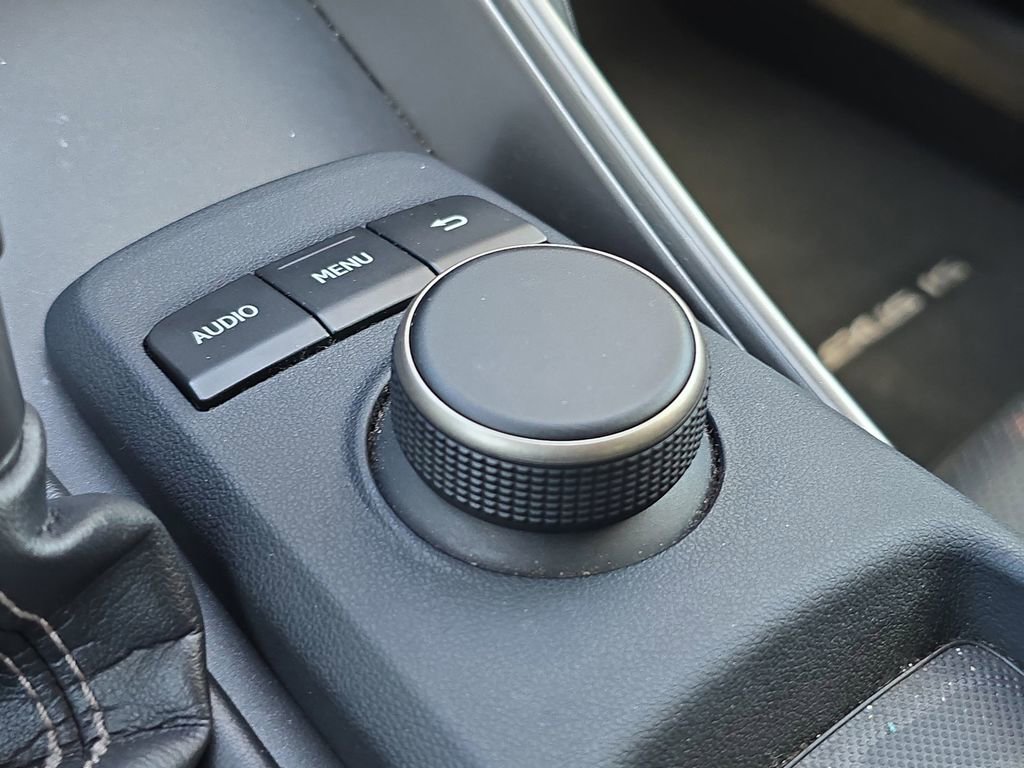 Used 2020 Lexus IS 300 image 25