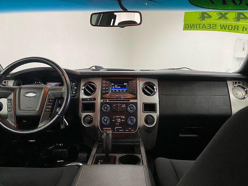 Used 2017 Ford Expedition XLT image 16