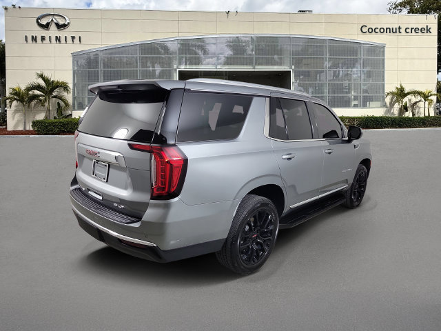 Used 2023 GMC Yukon SLT AWD/4WD image 4
