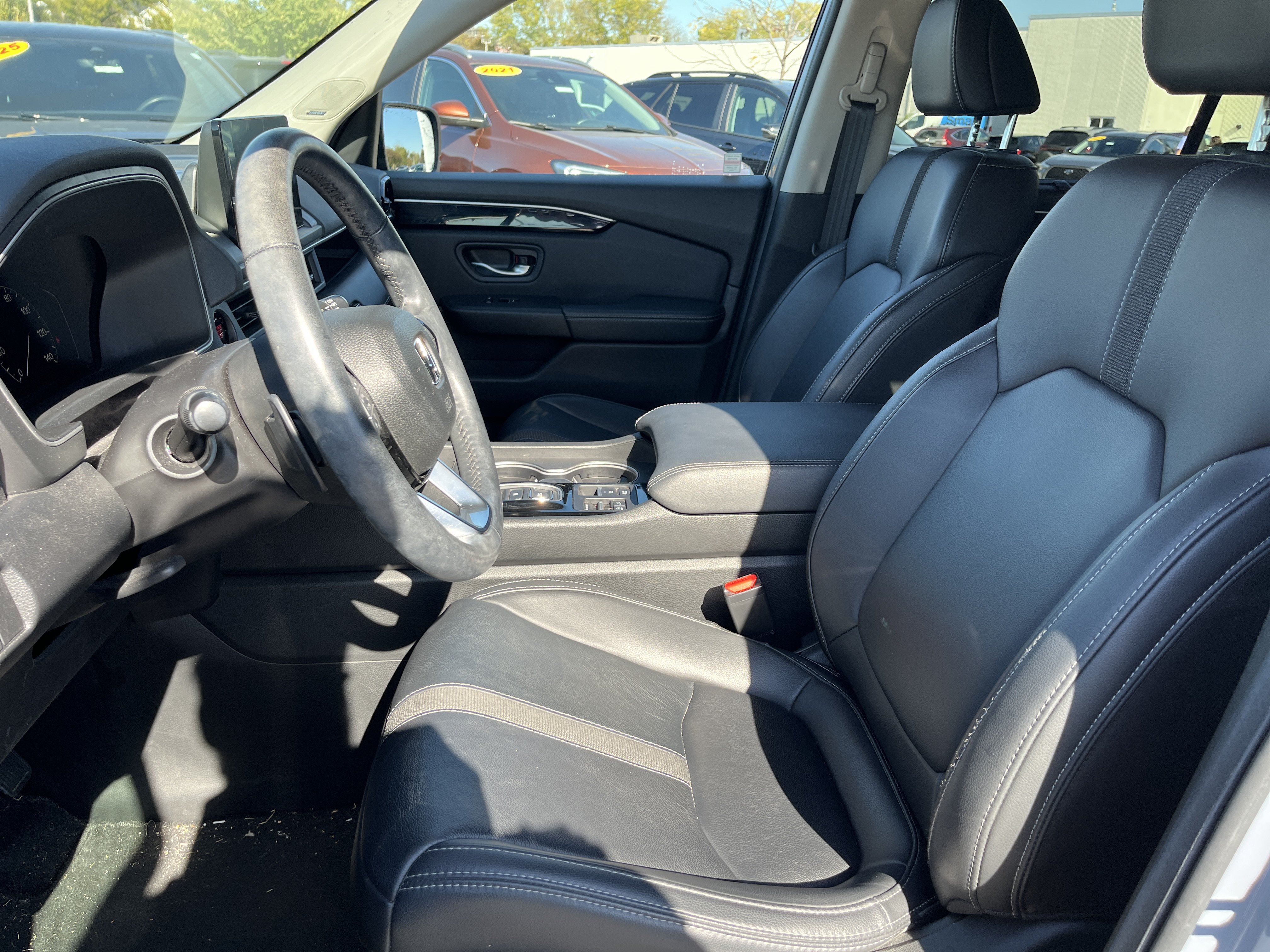 Used 2025 Honda Pilot Touring image 21