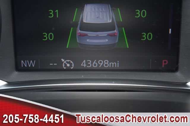 Used 2023 Chevrolet Traverse LT FWD image 37
