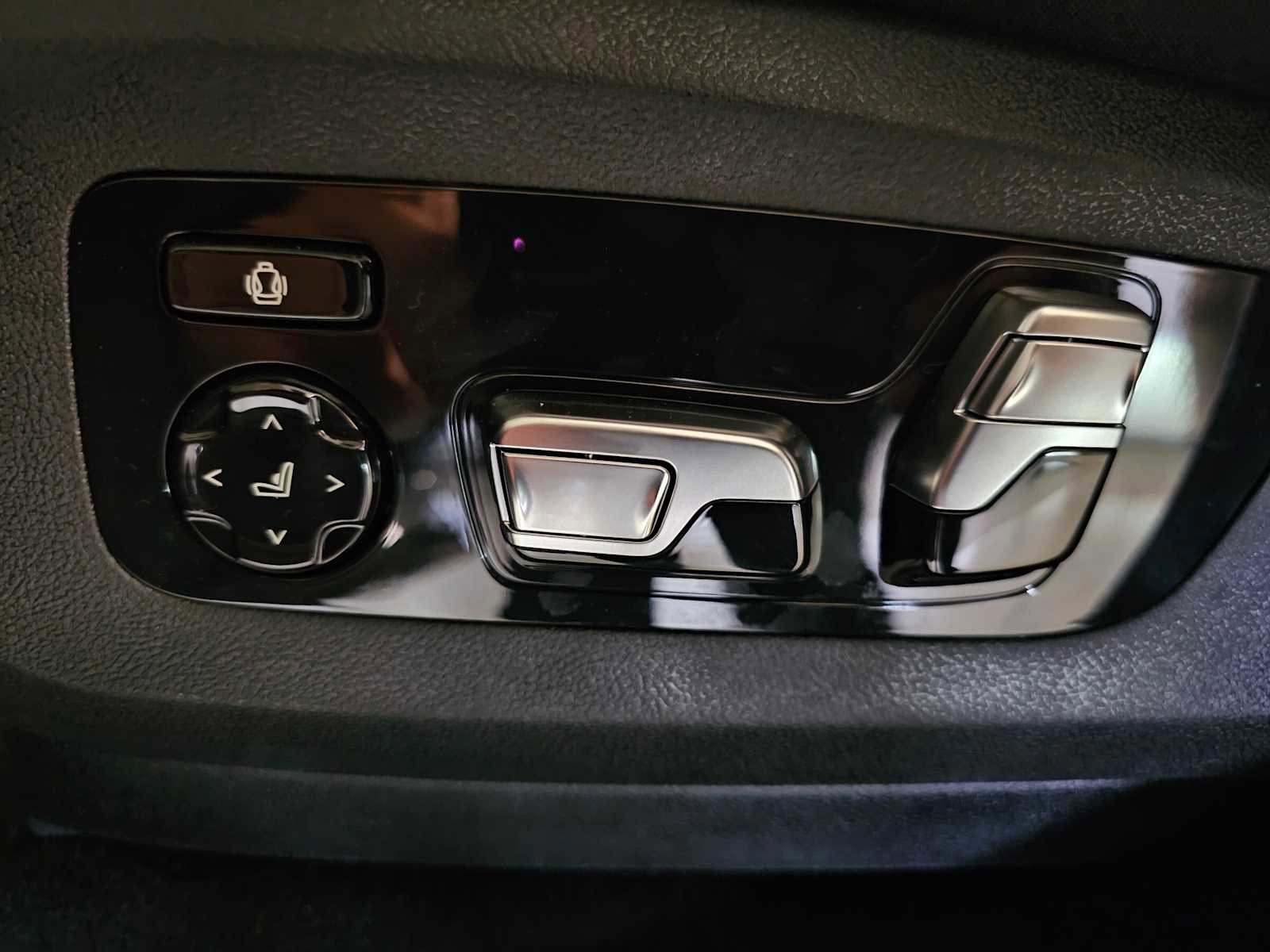 New 2026 BMW X6 xDrive40i AWD/4WD image 29