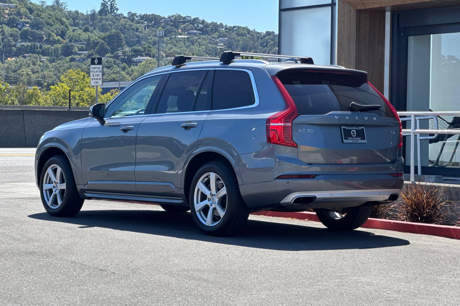 Used 2020 Volvo XC90 T6 Momentum AWD/4WD image 6