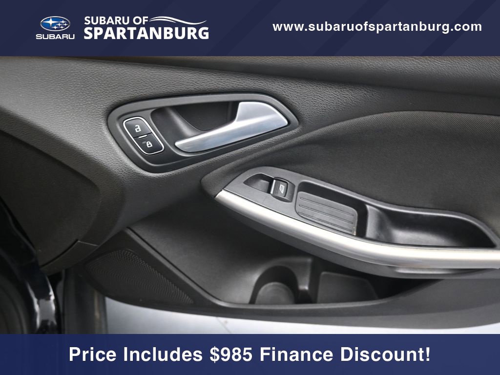 Used 2016 Ford Focus Titanium image 17