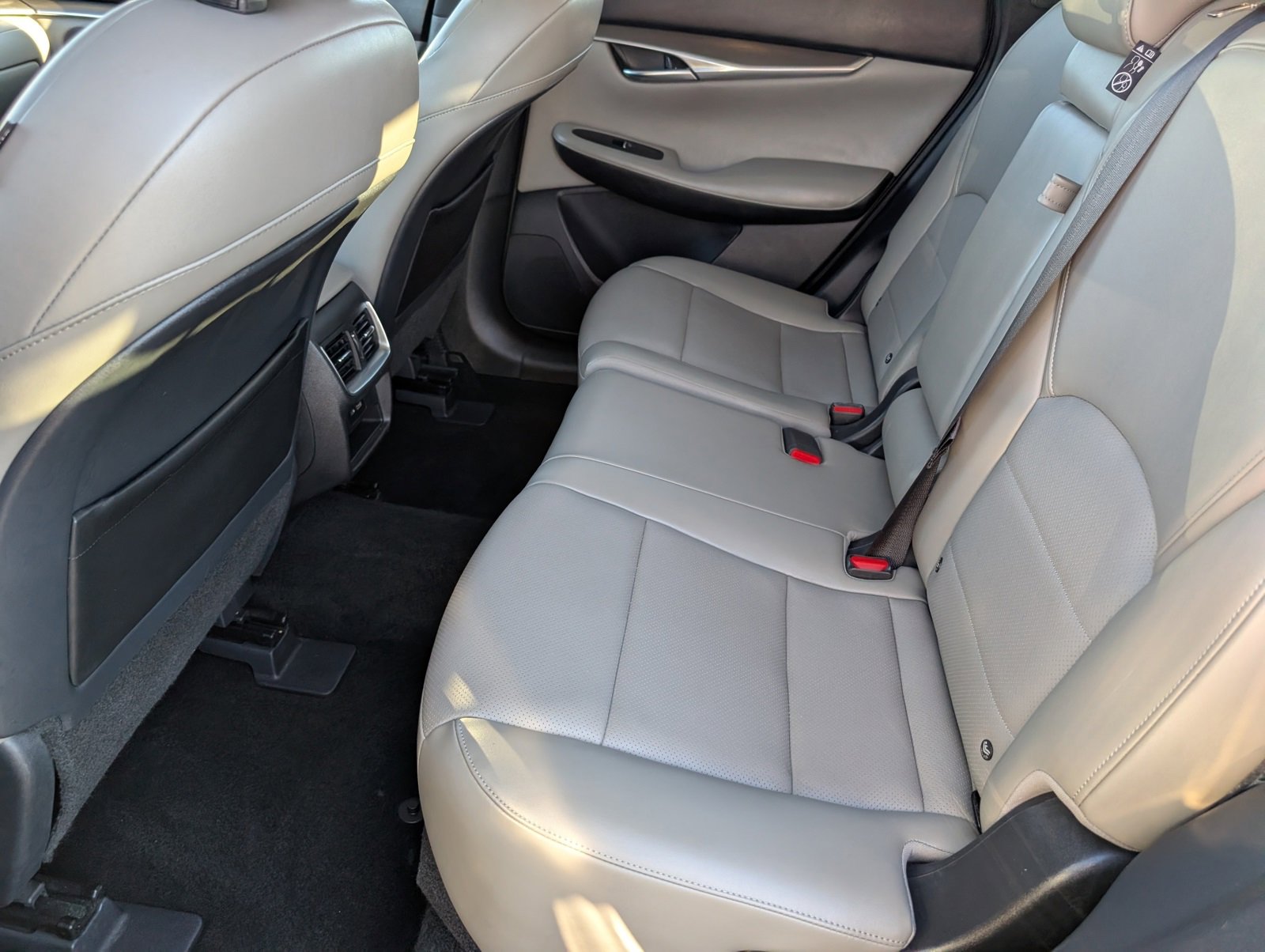 Used 2024 INFINITI QX50 Luxe image 28