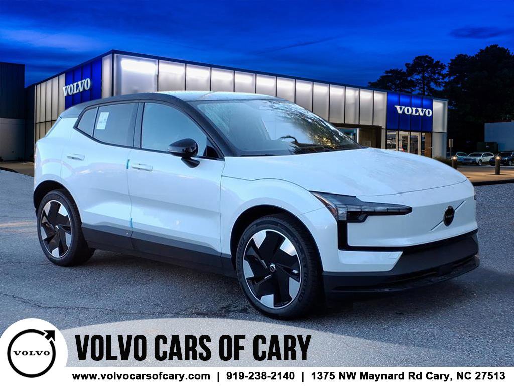 New 2025 Volvo EX30 Plus w/ Protection Package Premier