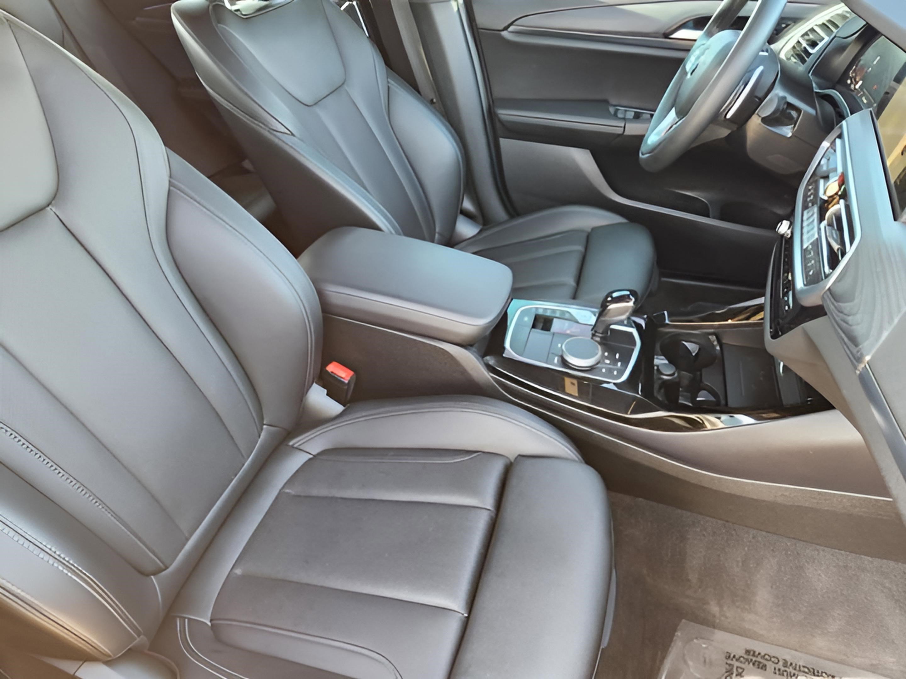 Used 2024 BMW X3 xDrive30i w/ Convenience Package image 9