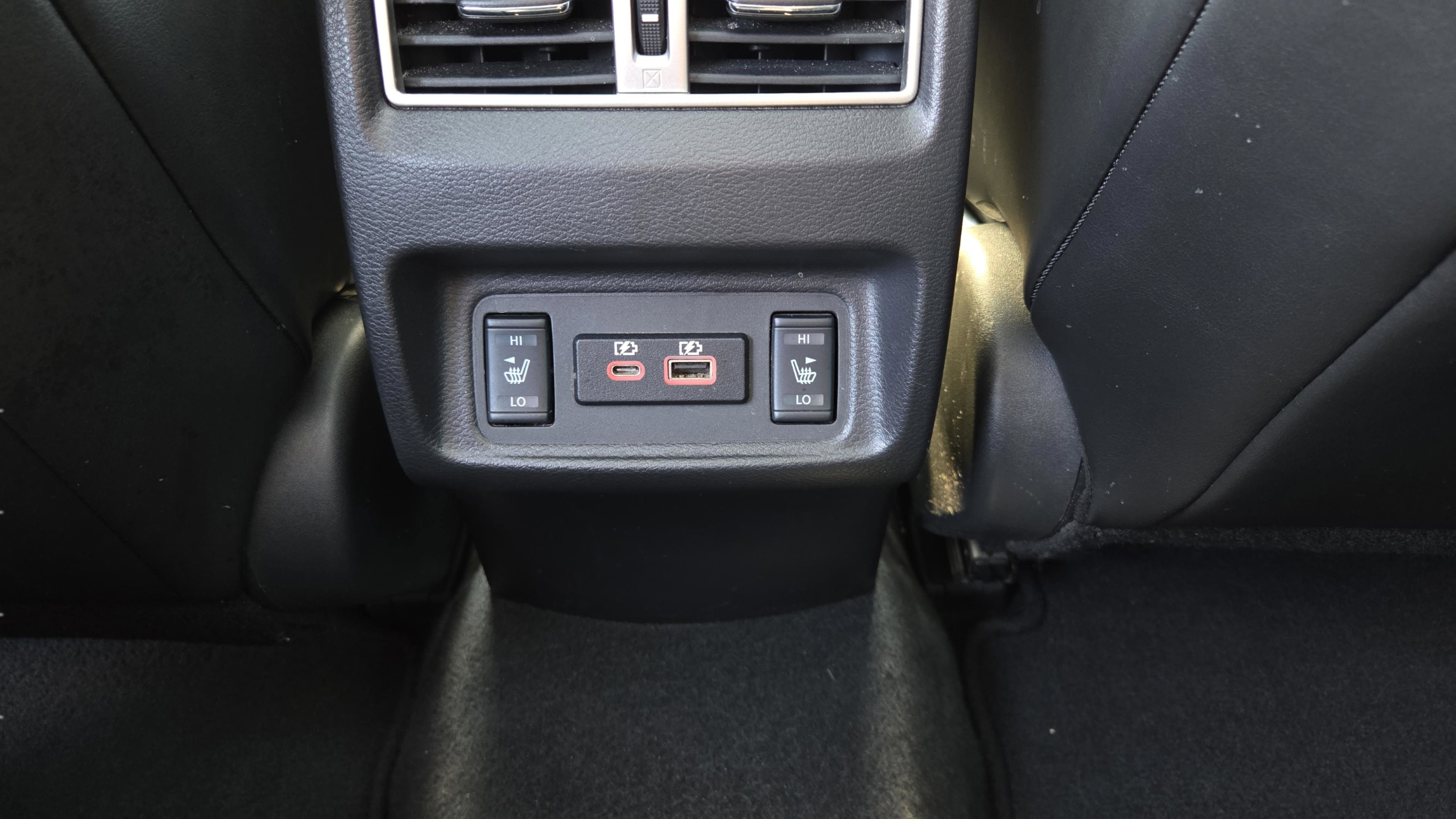 Used 2023 Nissan Maxima Platinum w/ Sport Mat Group FWD image 13