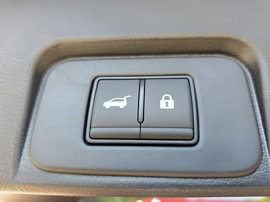 New 2026 Nissan Rogue SV image 8