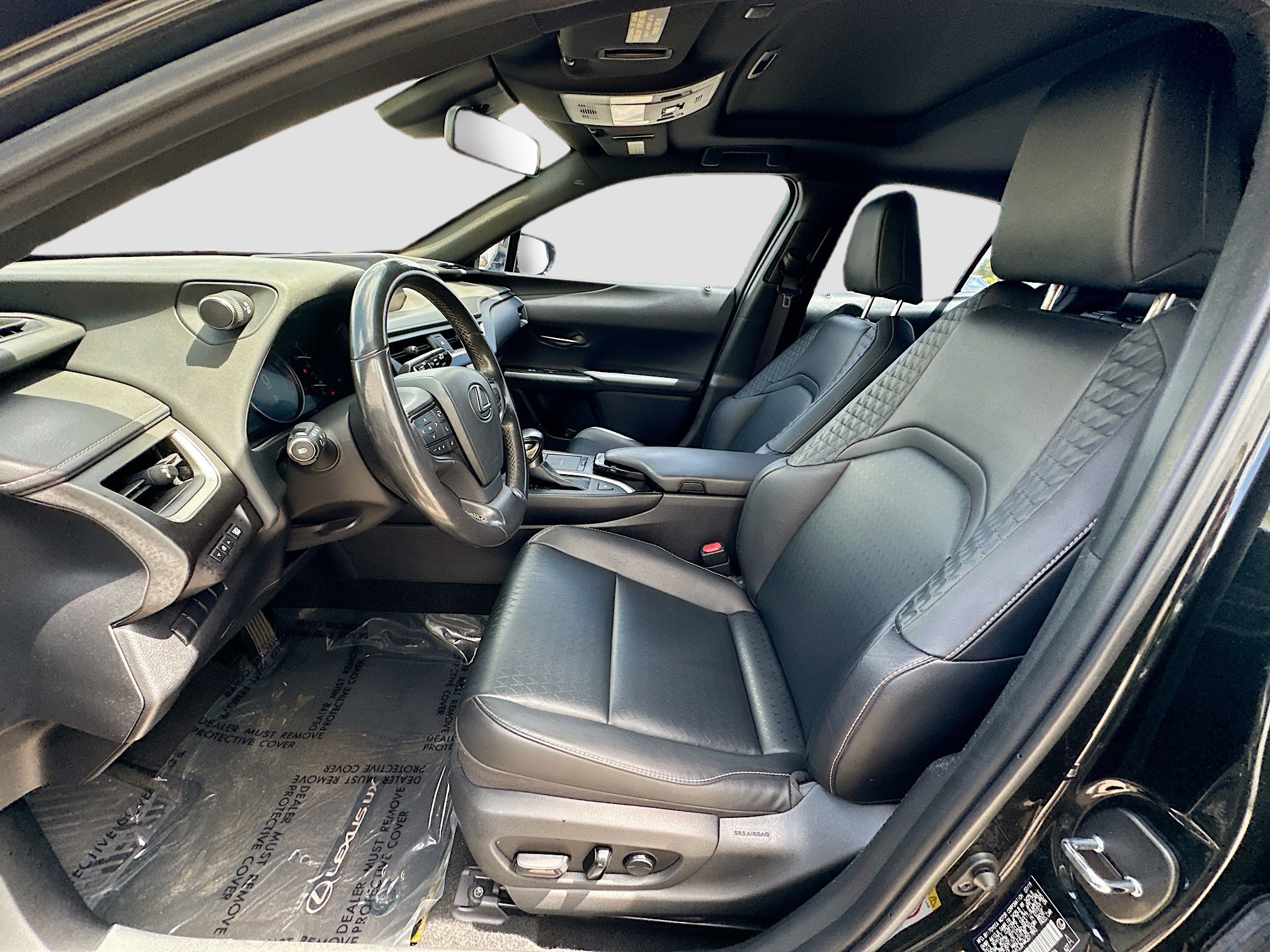 Used 2019 Lexus UX 200 FWD image 18
