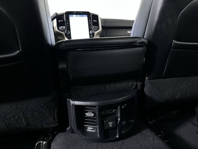 Used 2024 RAM 2500 Laramie w/ Safety Group AWD/4WD image 22