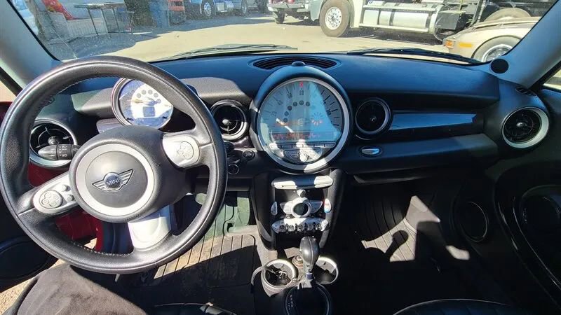 Used 2009 MINI Cooper Clubman Hardtop FWD image 7