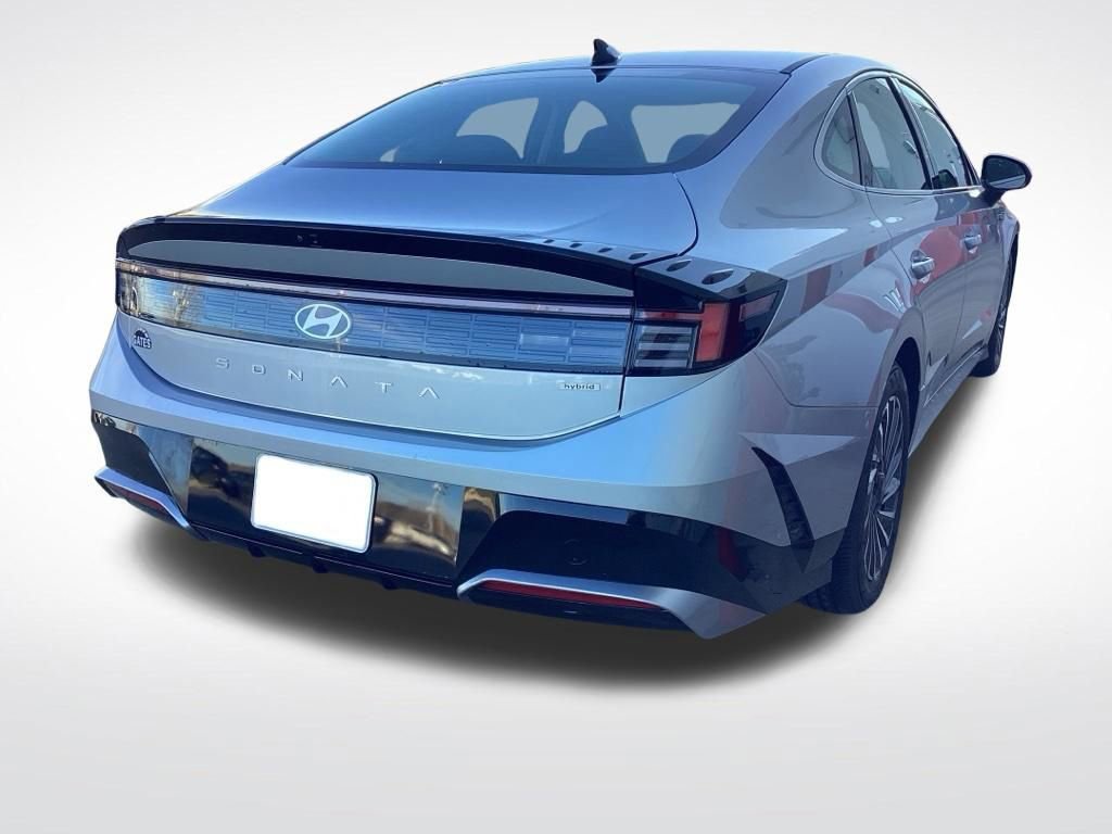 Used 2025 Hyundai Sonata SEL FWD image 9