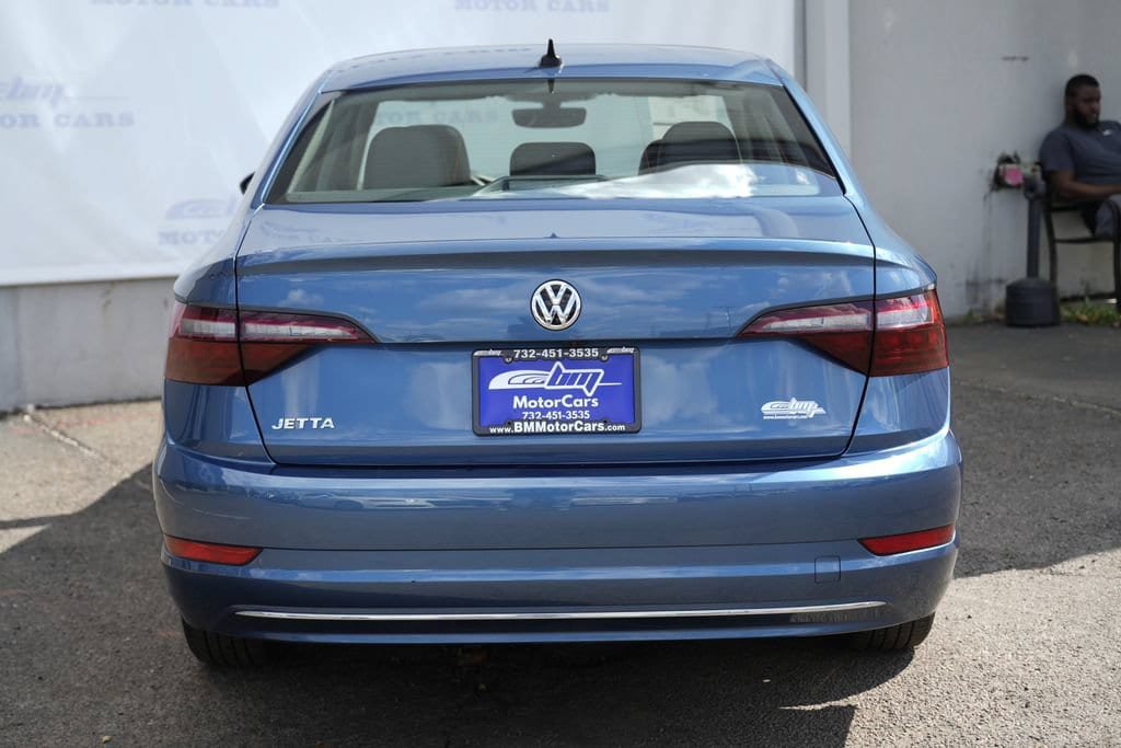 Used 2021 Volkswagen Jetta SE w/ SE Cold Weather Package FWD image 6