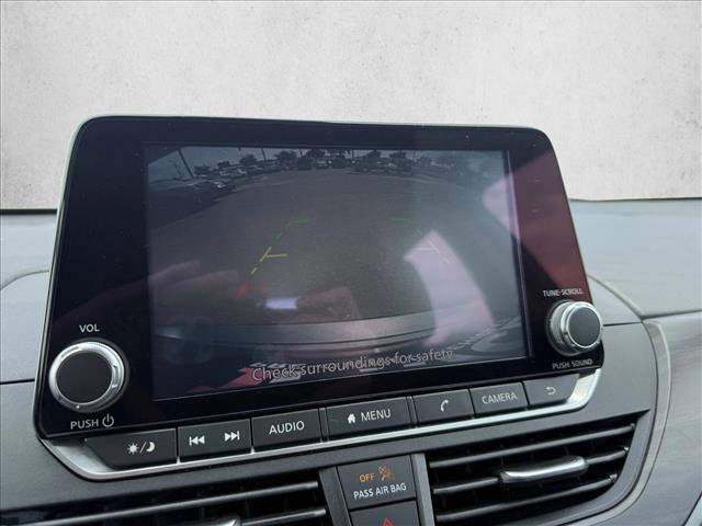 Used 2024 Nissan Altima 2.5 SV image 18